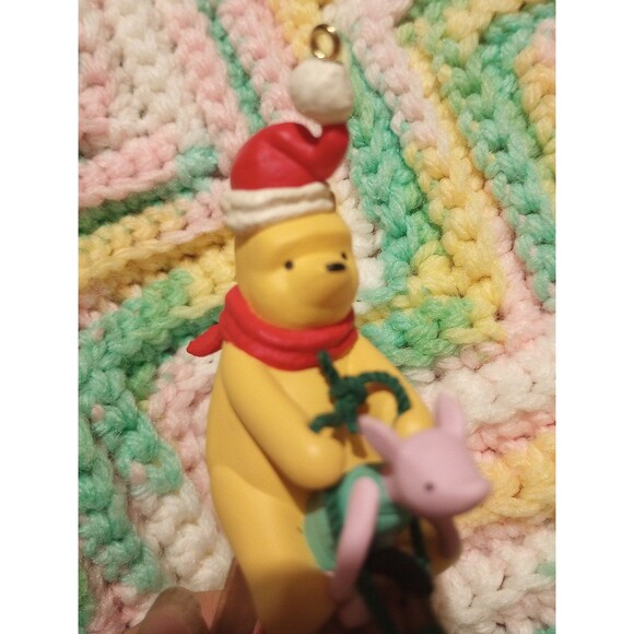 Hallmark Keepsake Piglets First Ride Winnie the Pooh Ornament - Picture 6 of 9